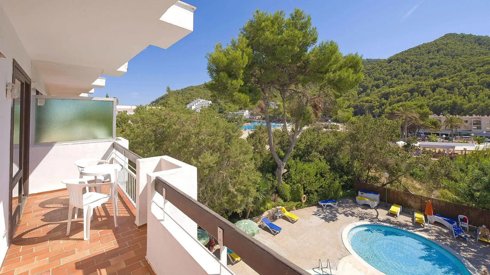 Apartamentos Cala Llonga Cala Llonga