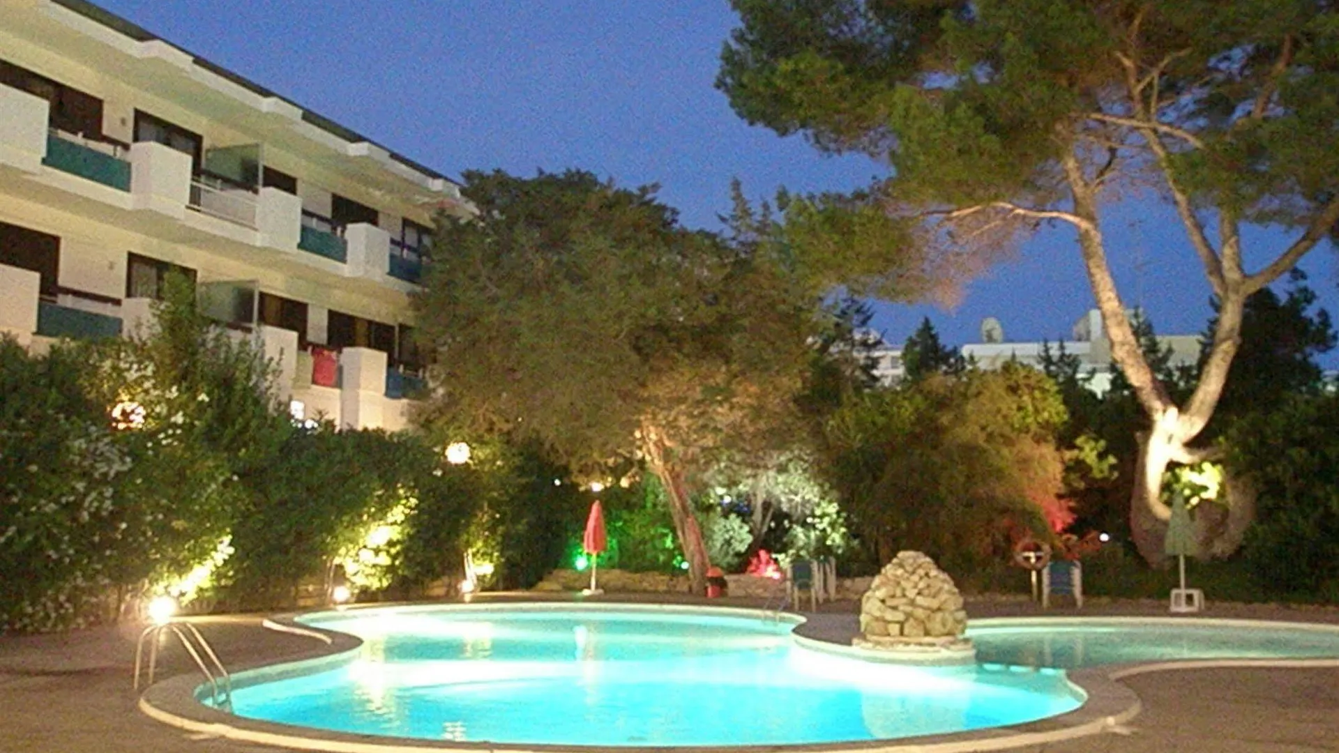 Apartamentos Cala Llonga Cala Llonga