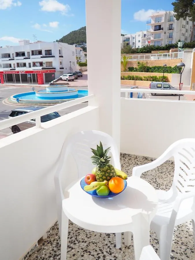 Apartamentos Cala Llonga Cala Llonga  0*, Cala Llonga (Ibiza)
