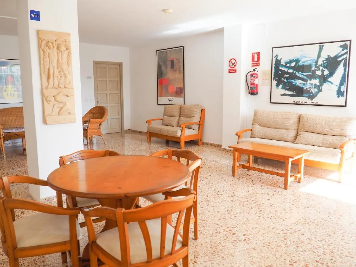 Apartamentos Cala Llonga Cala Llonga  0*, Cala Llonga (Ibiza)