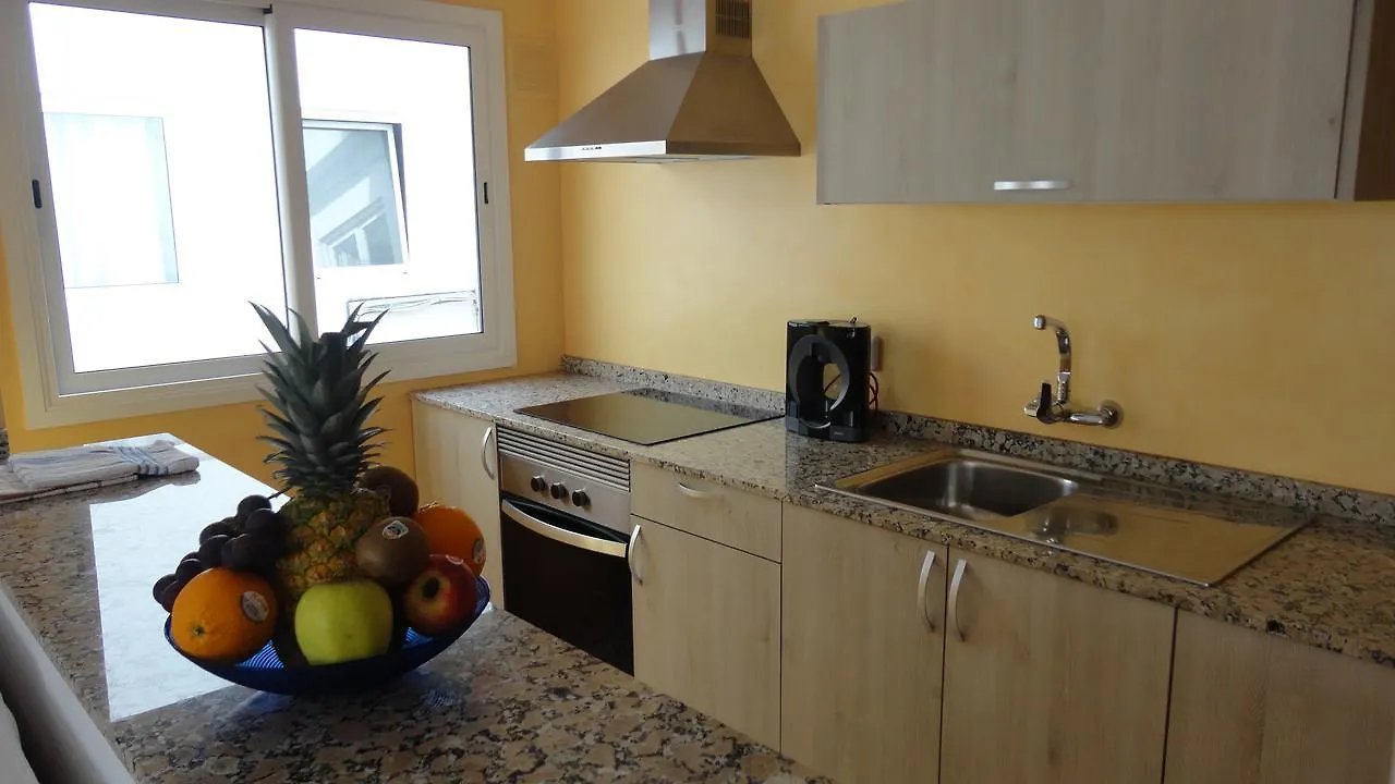 Apartamentos Cala Llonga Cala Llonga  Cala Llonga (Ibiza)