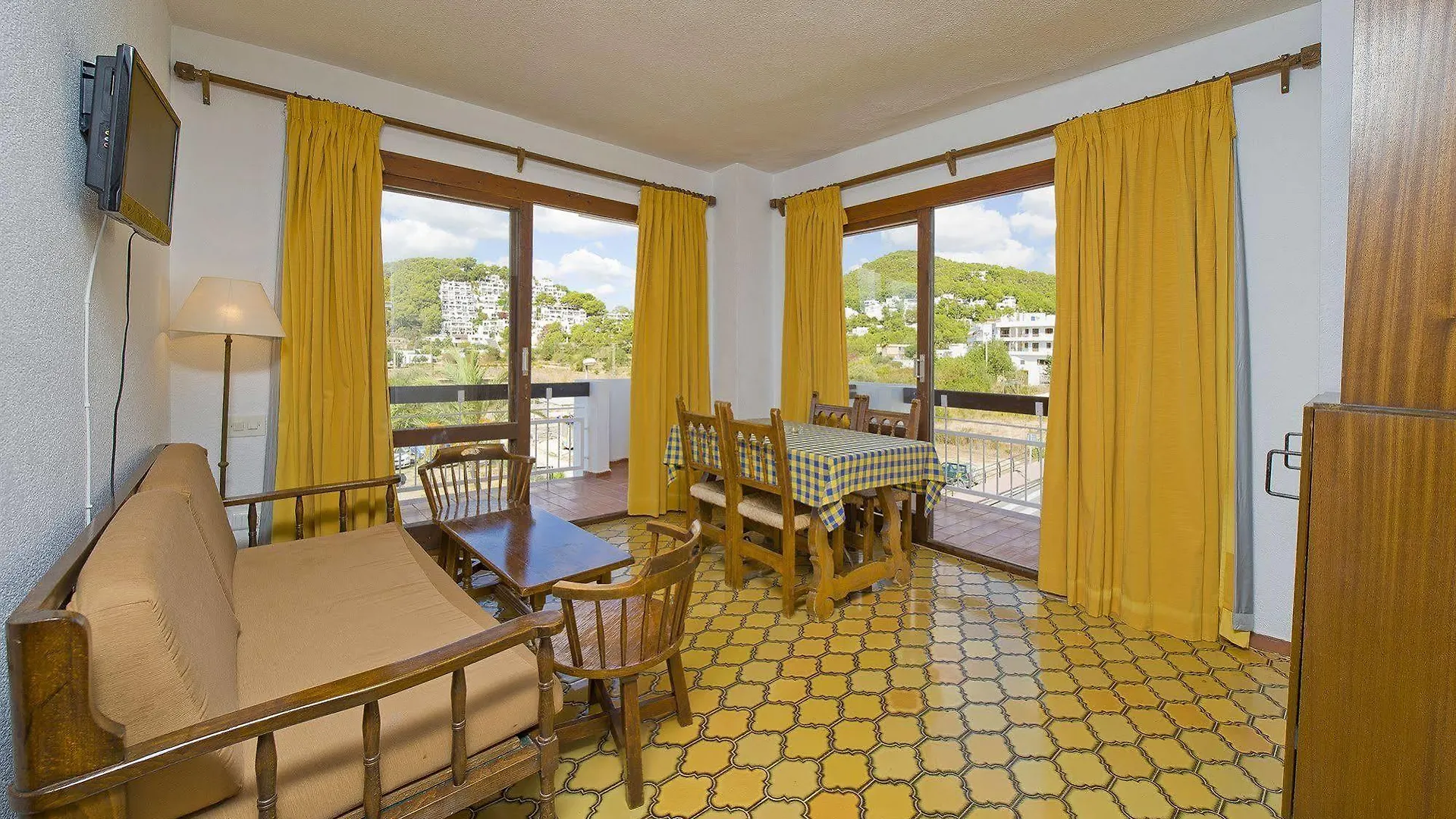 Apartment Apartamentos Cala Llonga Cala Llonga